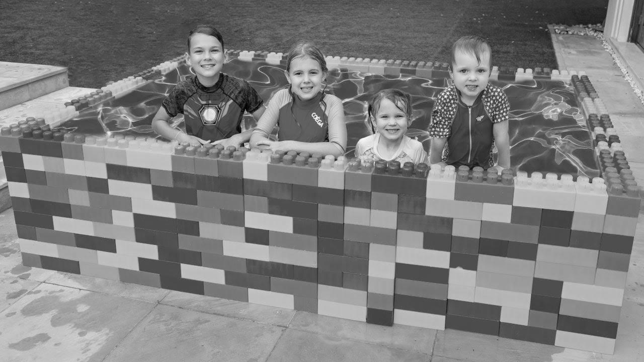 5 Kids Find out how to Swim in the Kids Pool and Plays with Fun Water Toys