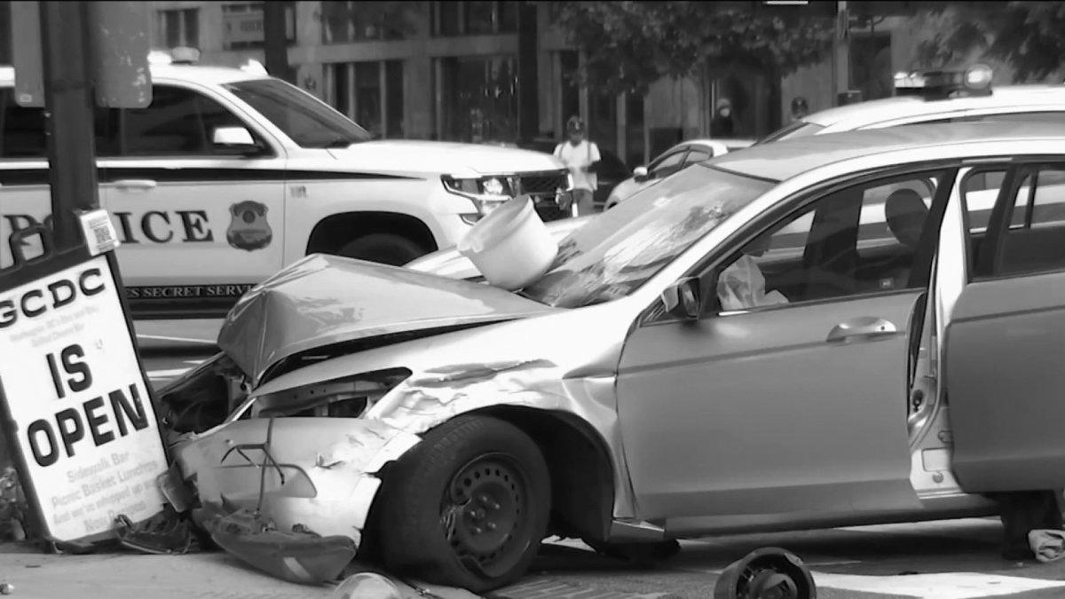 Juveniles Crash Stolen Automobile Close to White Home: Officials – NBC4 Washington