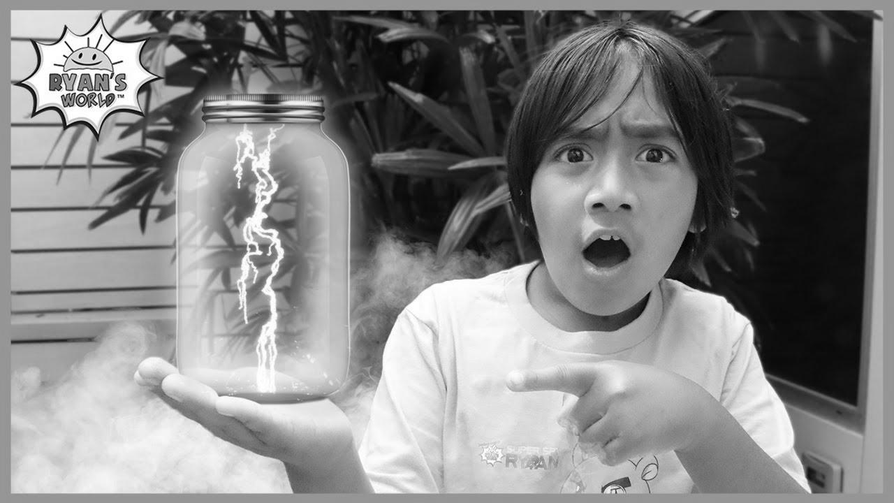 How one can Make Lightning In a Bottle DIY Science Experiments for teenagers!